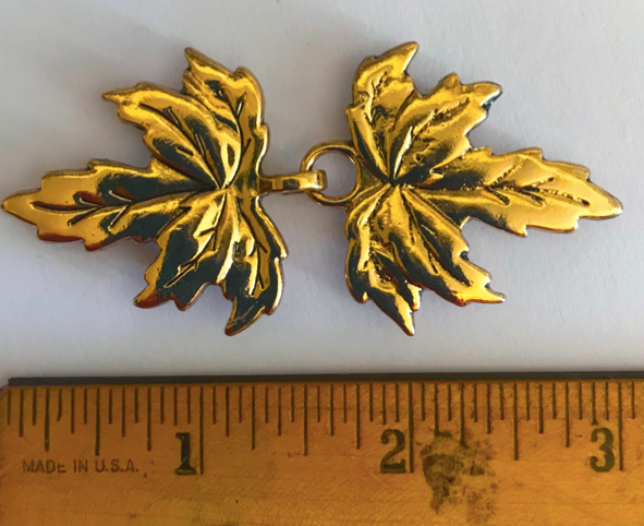 Cloak Clasp - Leaf Cloak Clasp Set of 3 in Silver or Gold, Clip on or Sew on