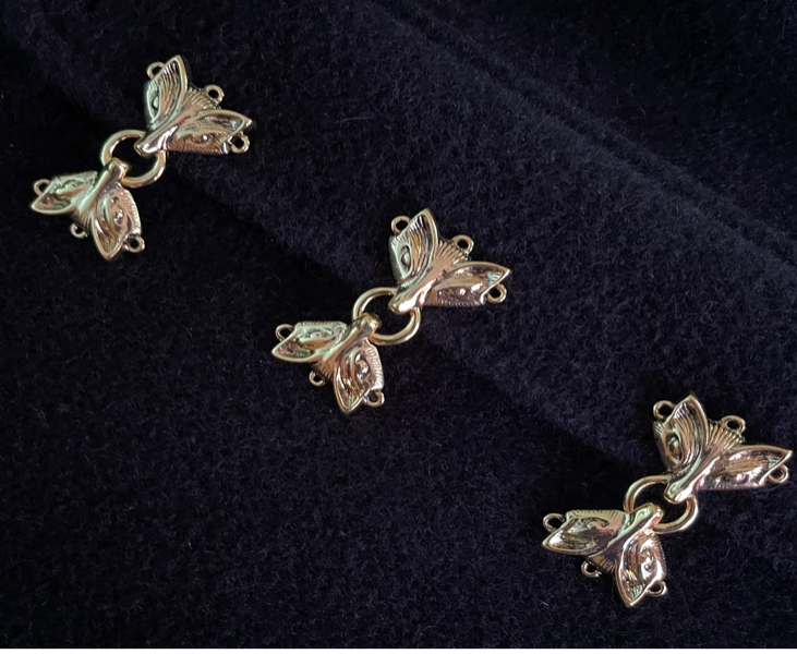 Cloak Clasp - Fox Cloak Clasps Set of 3, available in silver or gold.