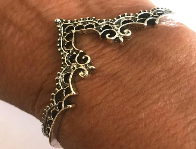 Bracelet - Tribal Bracelet in Silver or Gold